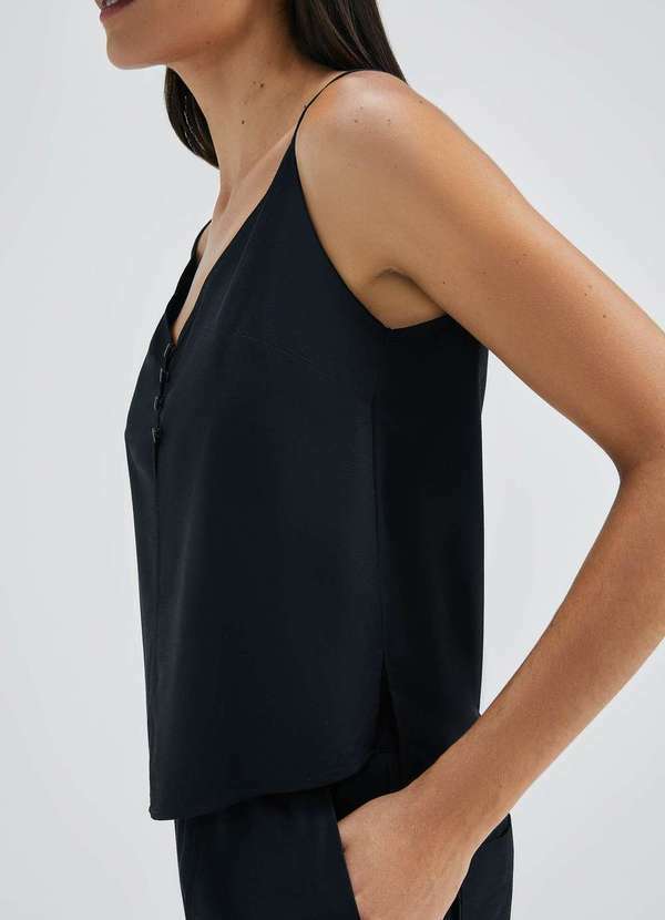 Hering - Regata Feminina com Botoes em Viscose Creponada Preto 5