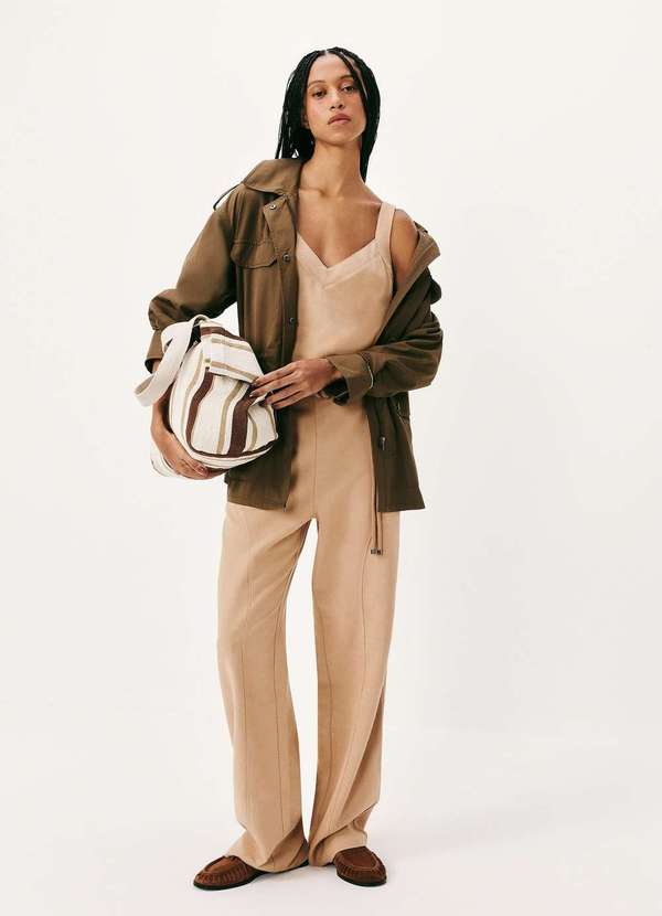 Hering - Regata Feminina Decote V Algodao e Linho Bege 2