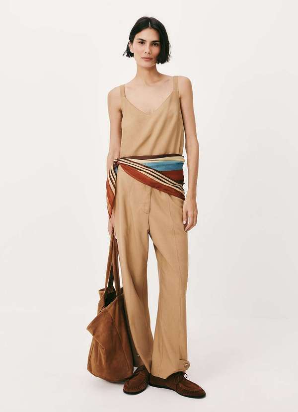 Hering - Regata Feminina Decote V Box Bege 4