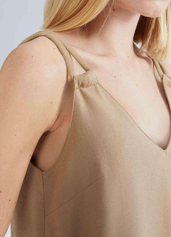 Hering - Regata Feminina Decote V em Viscolinho Bege 2