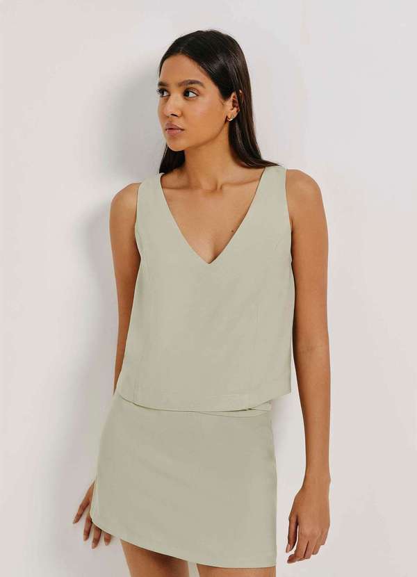 Hering - Regata Feminina Decote V em Viscose Verde