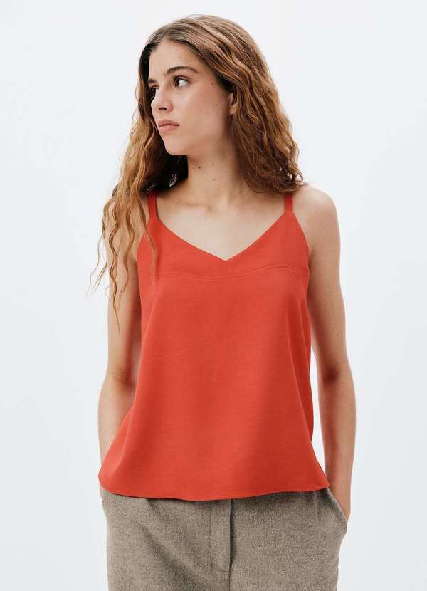 Hering - Regata Feminina Decote V em Viscose Vermelho