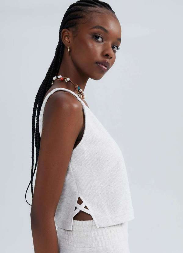 Hering - Regata Feminina Decote V Texturizada Eco Branco 2