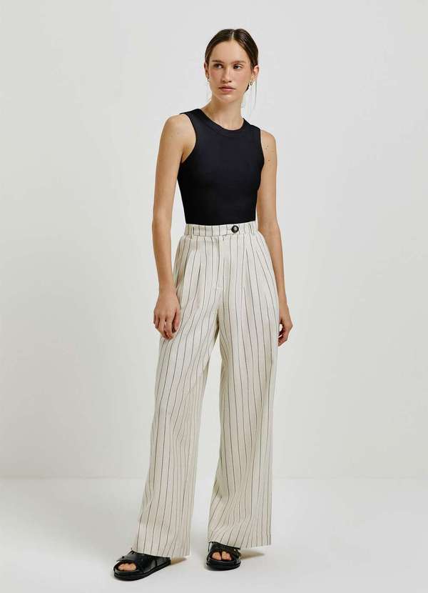 Hering - Regata Feminina Slim em Ribana Canelada Preto 4