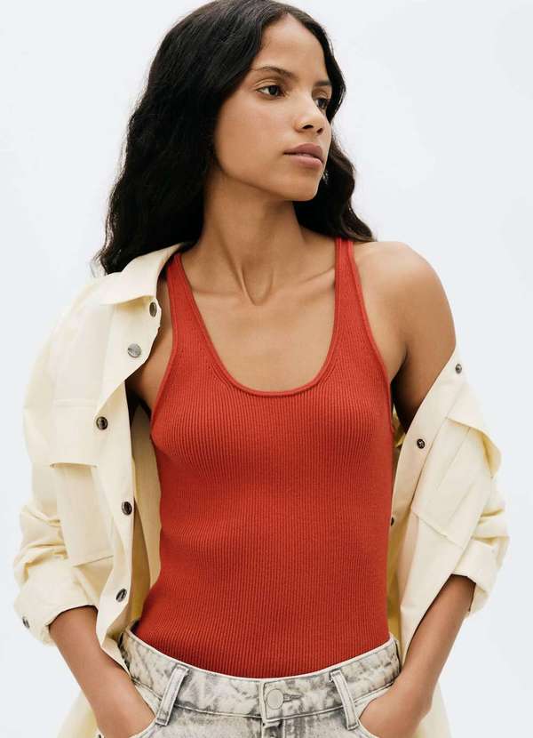 Hering - Regata Feminina Slim em Trico Leve Vermelho