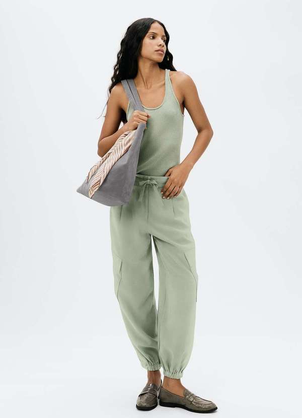 Hering - Regata Feminina Slim em Trico Leve Verde 4