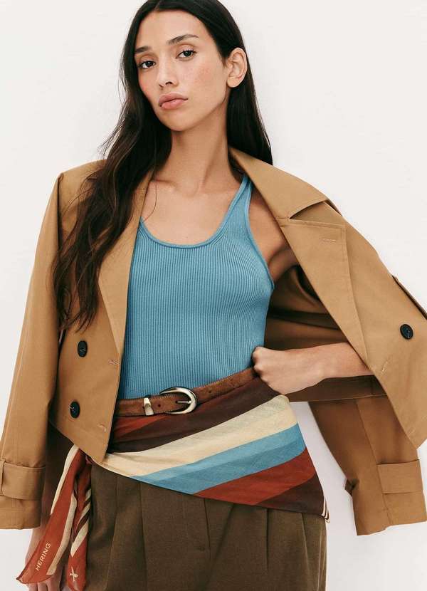 Hering - Regata Feminina Slim em Trico Leve Azul 4