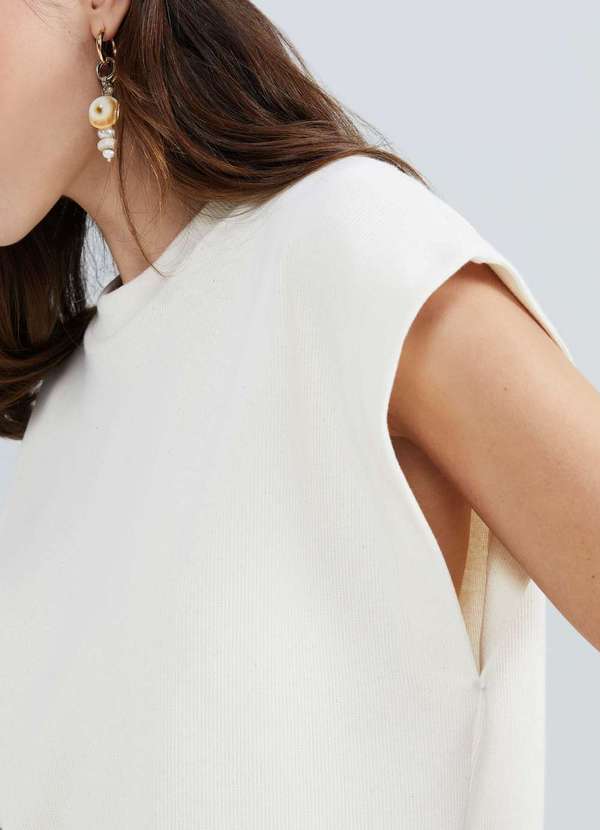 Hering - Regata Muscle Feminina em Ribana Bege 2