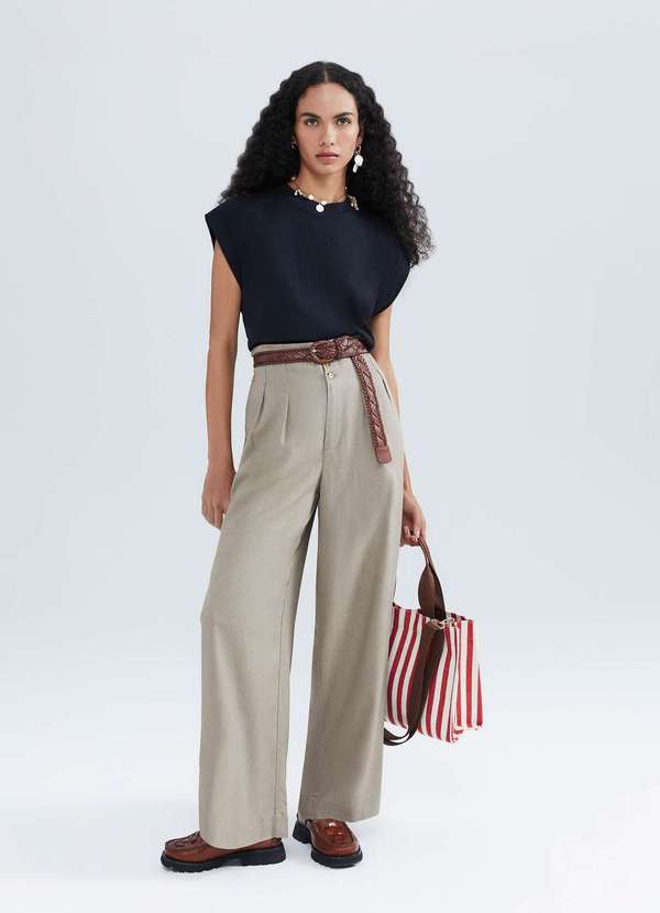 Hering - Regata Muscle Feminina em Ribana Preto 4