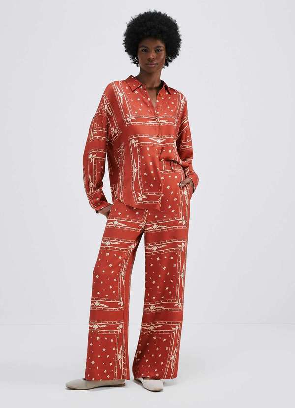 Hering - Calca Feminina Pantalona Estampada em Crepe Marrom