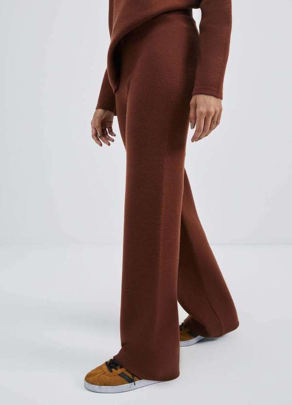 Hering - Calca Feminina Reta Cintura Alta em Trico Marrom 2