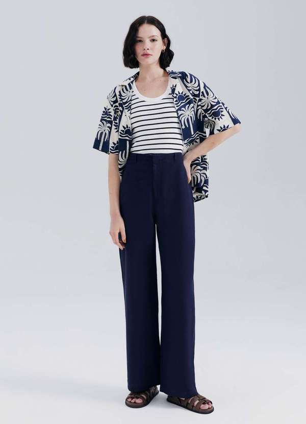 Hering - Calca Feminina Reta em Alfaiataria com Linho Azul