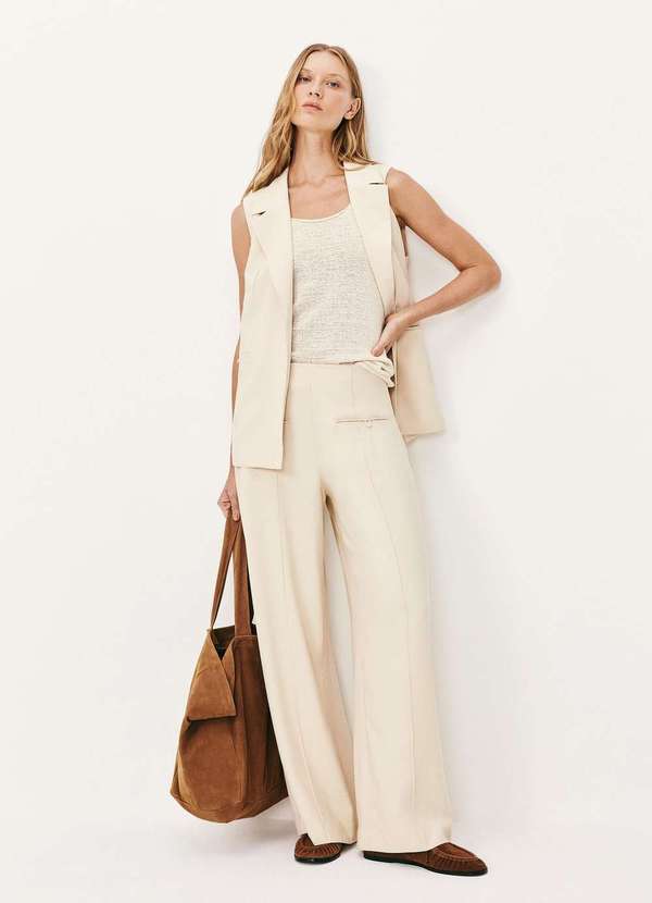 Hering - Calca Feminina Reta em Peach Touch Amarelo