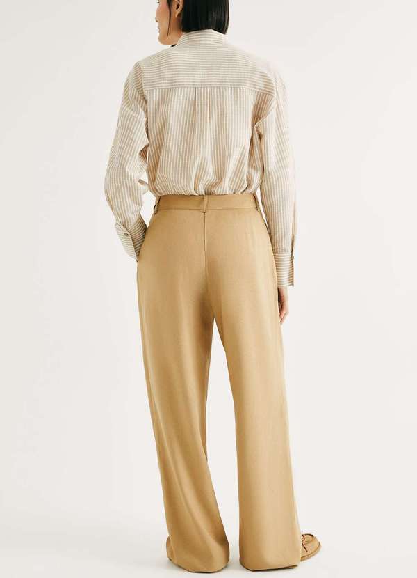 Hering - Calca Feminina Reta em Tecido Rustico Bege 3