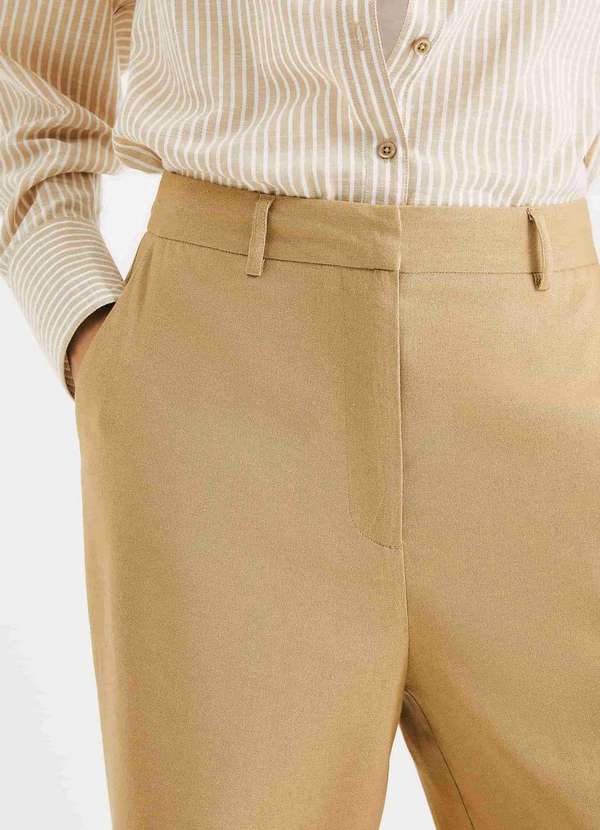 Hering - Calca Feminina Reta em Tecido Rustico Bege 4