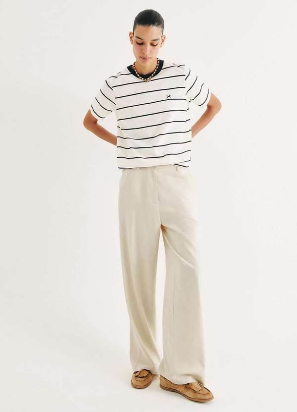 Hering - Calca Feminina Reta em Tecido Rustico Branco