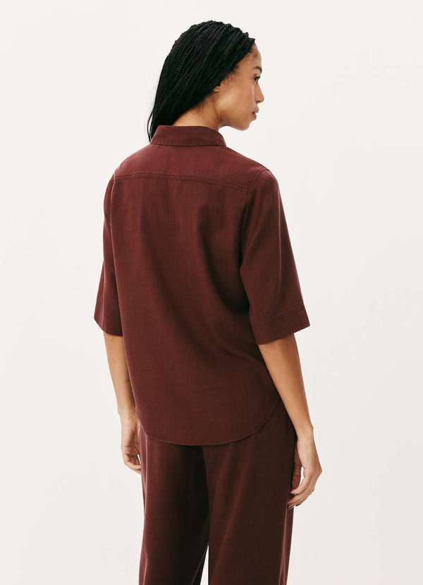 Hering - Camisa Feminina Manga Curta em Liocel Marrom 3