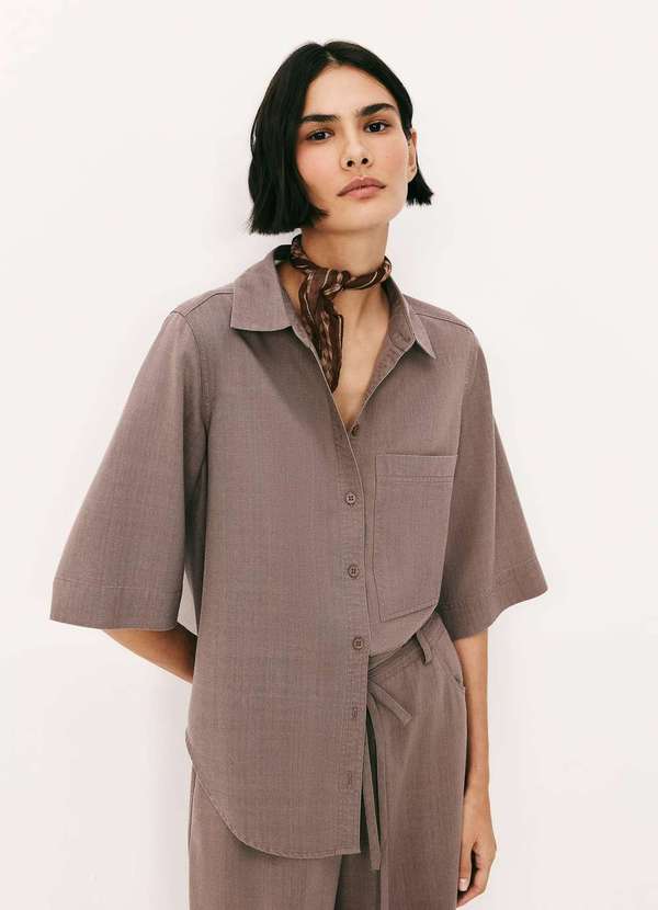 Hering - Camisa Feminina Manga Curta em Liocel Cinza