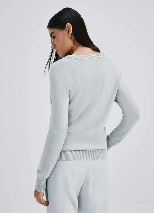 Hering - Blusao Feminino Decote V em Trico Cinza 3