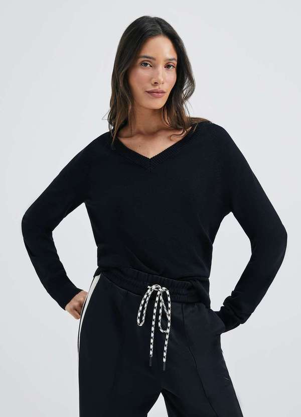 Hering - Blusao Feminino Decote V em Trico Preto