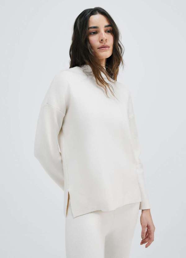 Hering - Blusao Feminino Gola Alta em Trico com Fenda Lateral Branco