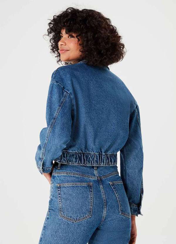Hering - Jaqueta Jeans Feminina Cropped com Gola Alta Azul 3
