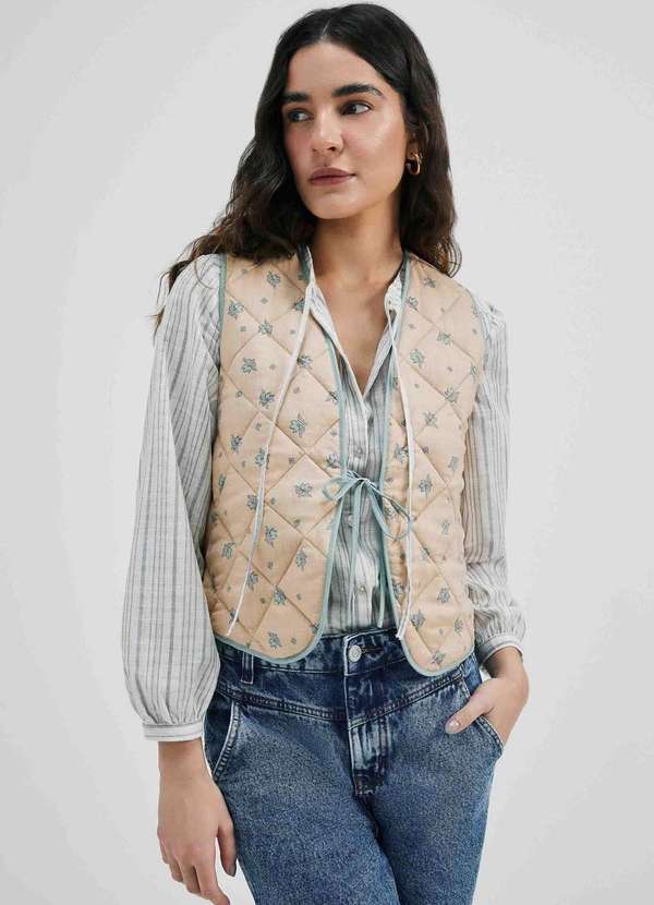 Hering - Colete Feminino Estampado Matelasse Bege