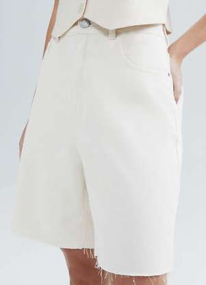 Hering - Bermuda Feminina Cintura Media em Sarja - HERING