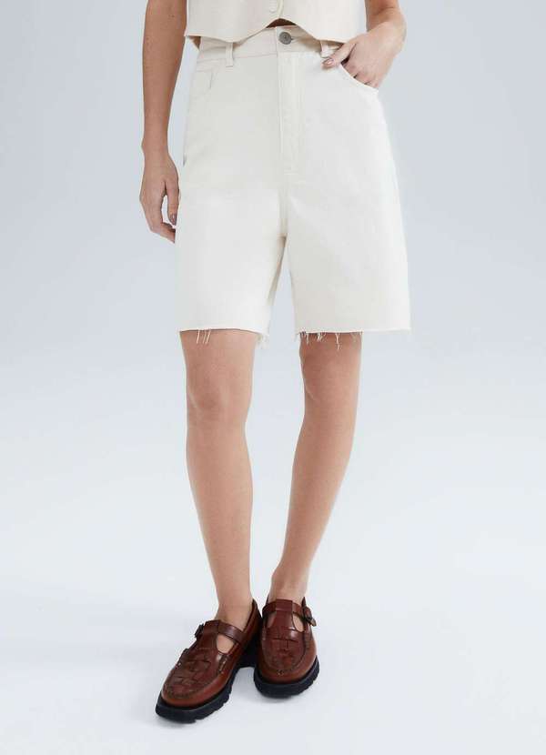 Hering - Bermuda Feminina Cintura Media em Sarja Branco 5