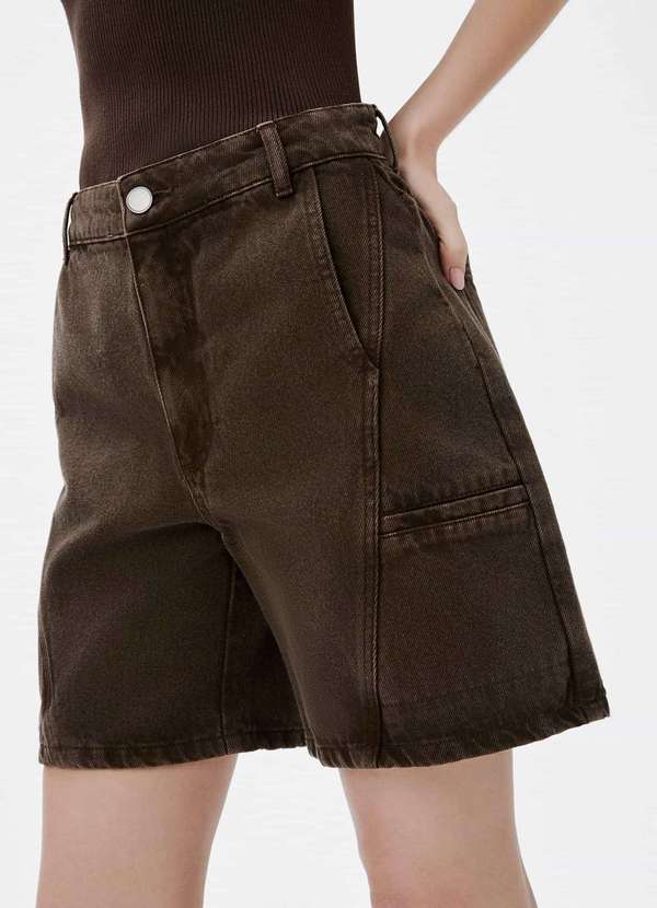 Hering - Bermuda Feminina Reta de Sarja Marrom