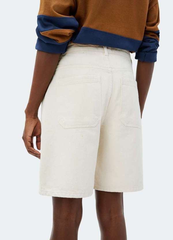 Hering - Bermuda Feminina Reta de Sarja Branco 3