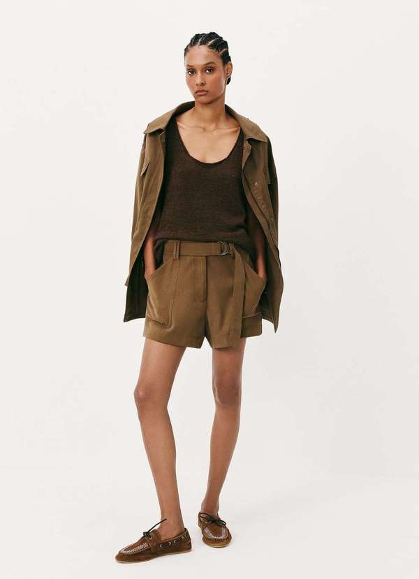 Hering - Shorts Feminino em Peach Touch com Cinto Verde