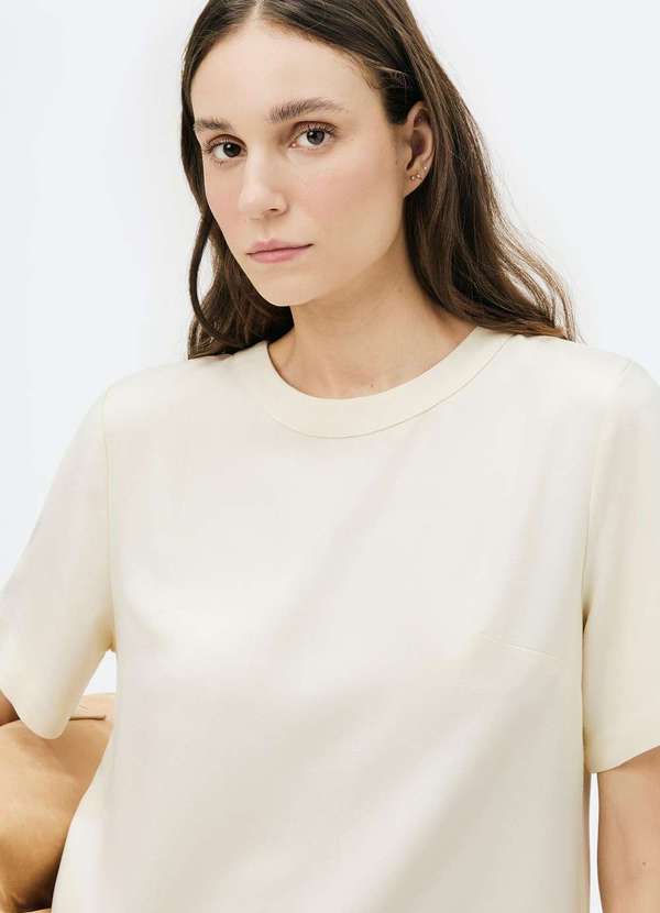 Hering - Vestido Curto em Viscose Creponada Branco 4