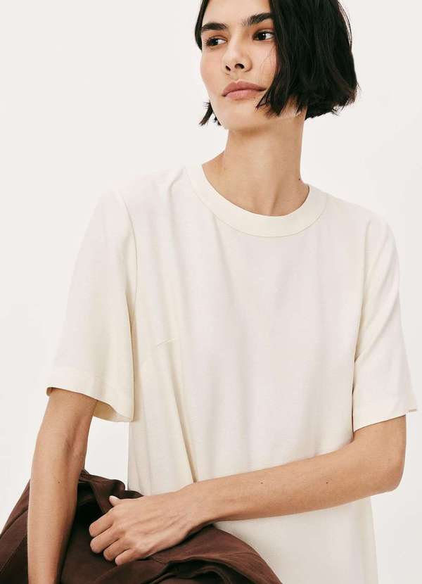 Hering - Vestido Curto em Viscose Creponada Bege 4