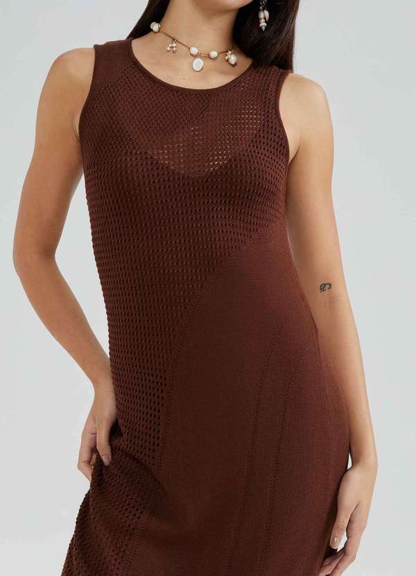 Hering - Vestido Midi em Trico Marrom 4