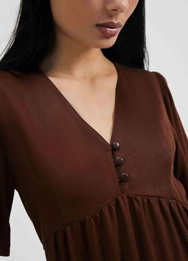 Hering - Vestido Midi Evase em Viscose Creponada Marrom 4