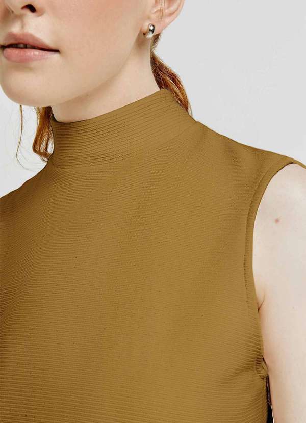 Hering - Vestido Midi Gola Alta Texturizado Verde 2