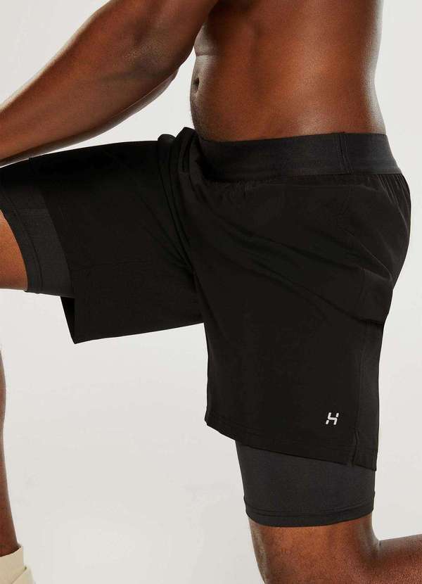 Hering - Bermuda Esportiva Masculina com Sunga Interna Preto 4