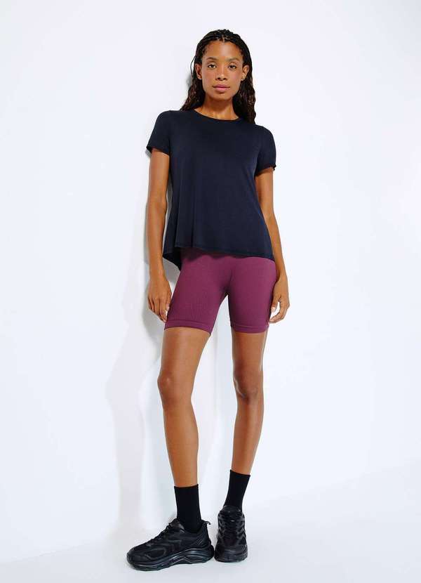 Hering - Camiseta Esportiva Feminina Manga Curta Easy Dry Preto 5