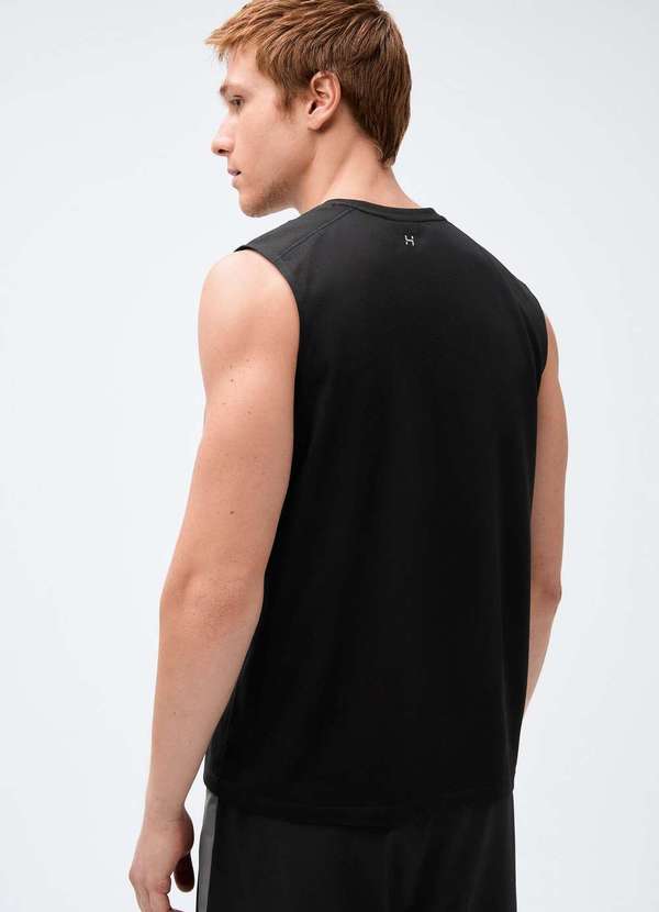 Hering - Regata Esportiva Masculina Easy Care Preto 4