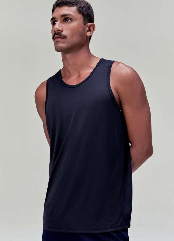 Hering - Regata Esportiva Masculina Texturizada Preto 2