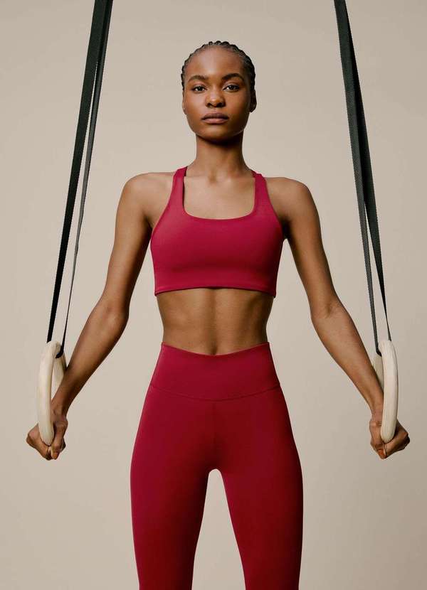 Hering - Top Esportivo Feminino Hero com Vermelho