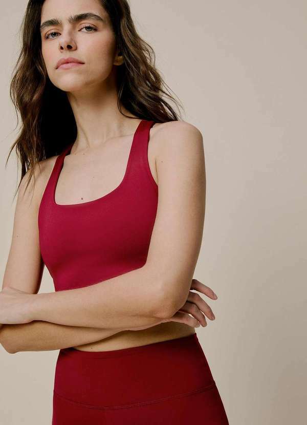 Hering - Top Esportivo Feminino Hero com Vermelho 4