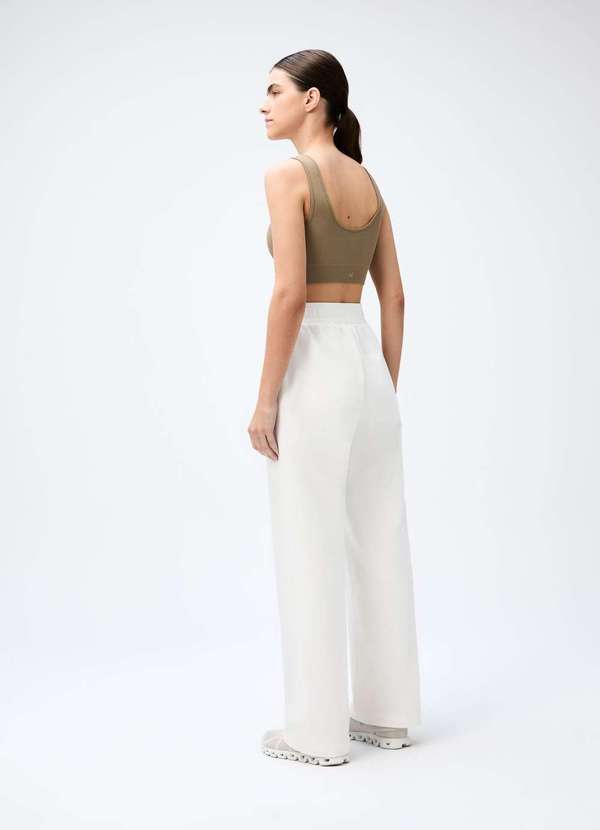 Hering - Calca Esportiva Feminina Pantalona em Malhao Branco 3