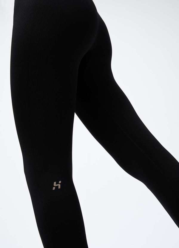 Hering - Calca Legging Feminina sem Costura Preto 4