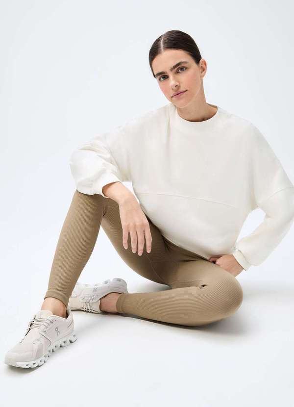 Hering - Blusao Esportivo Feminino Oversized em Malhao Branco