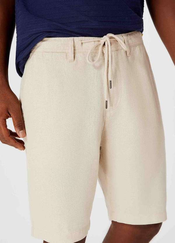 Hering - Bermuda Basica Masculina Chino em Linho com Amarracao Bege 4