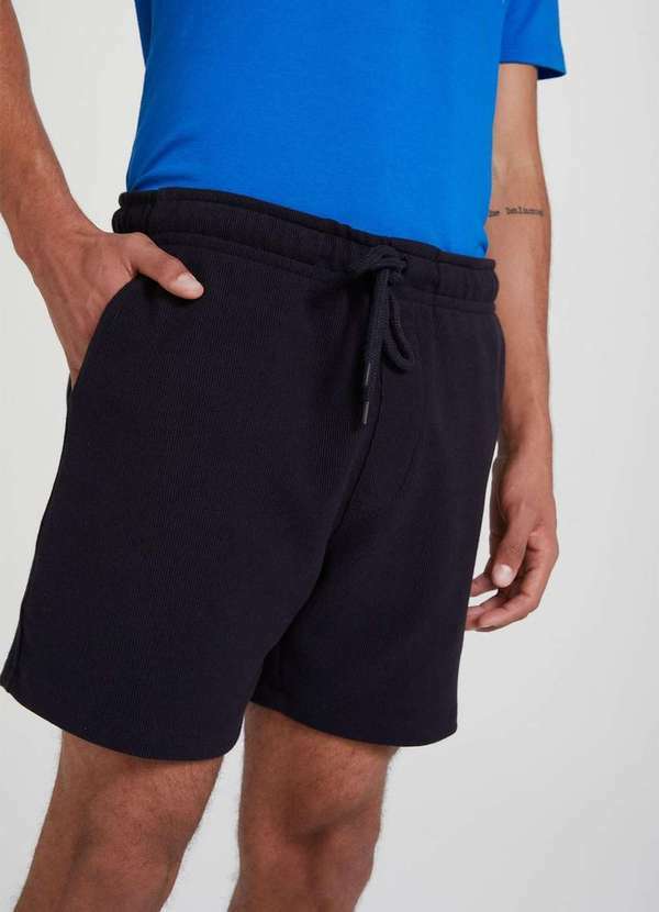 Hering - Bermuda Basica Masculina em Malha Canelada Preto