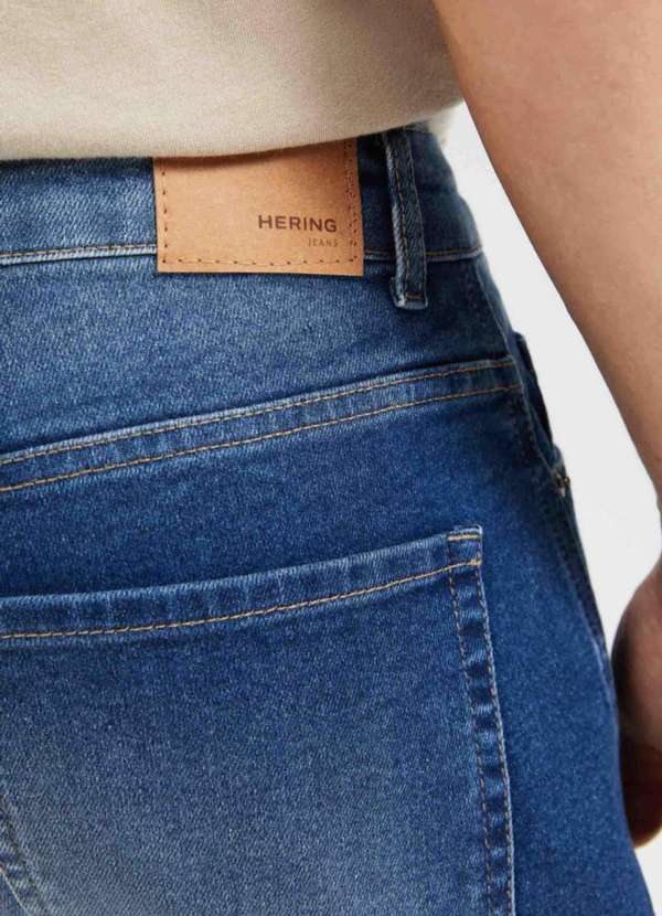 Hering - Bermuda Jeans Masculina Reta com Elastano Azul 4