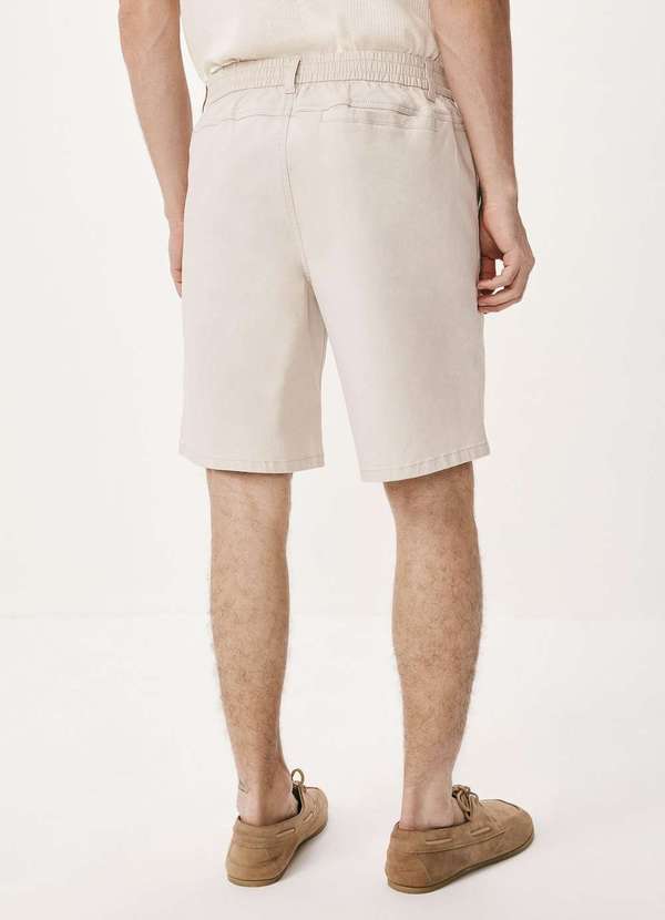 Hering - Bermuda Masculina Chino em Sarja Peletizada Marrom 3